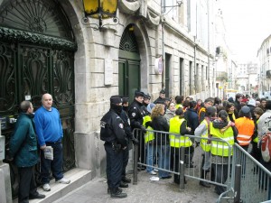 Un moment tranquille de la manifestation (photo : Mj)