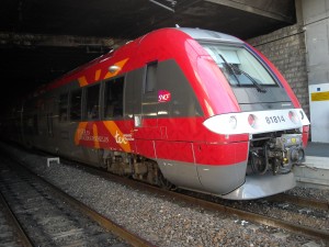 Un TER AGC en gare de Montpellier Saint-Roch le 19 juin 2009 (photo : Mj)