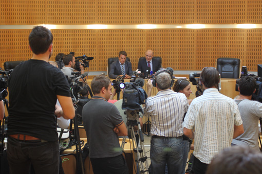 Brice Robin et Gilles Soulié au palais de justice de Montpellier le 1er octobre 2010 (photo : J.-O. T.)