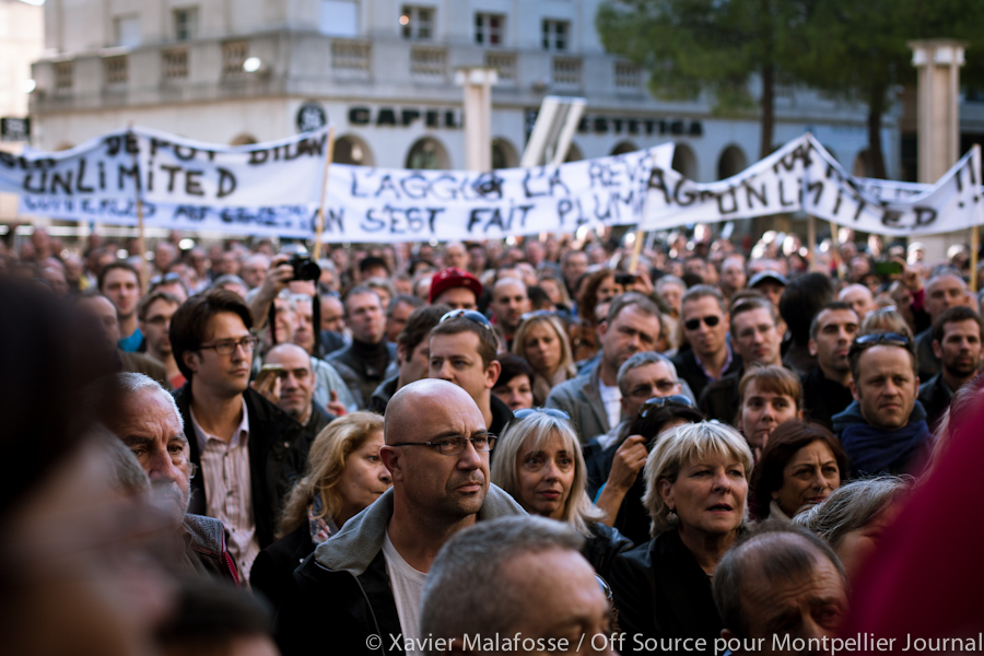 Manifestation contre la hausse de la CFE le 15 novembre 2012 devant l'hôtel d'agglomération de Montpellier (photo : Xavier Malafosse)