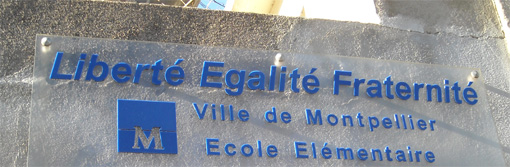 Devant une école élementaire de Montpellier (photo : J.-O. T.)