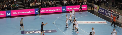 Match du MAHB et panneau ville de Montpellier lors d'un match le 25 octobre 2012 (photo : J.-O. T.)