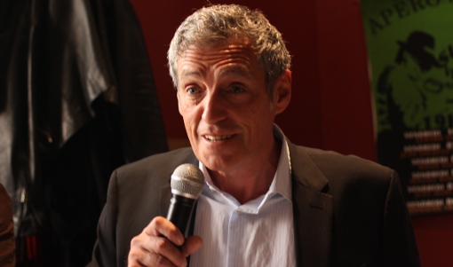 Philippe Saurel, maire de Montpellier, en conférence de presse au bar les Super Vedettes (Beaux arts) sur le stade du père Prévost le 9 mai 2014 (photo : J.-O. T.)