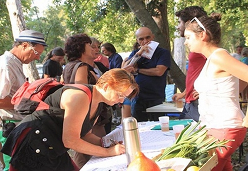 Présentation du projet La Cagette lors du festival Alternatiba à Montpellier ler 27 septembre 2015  (photo : Les amis de la Cagette)