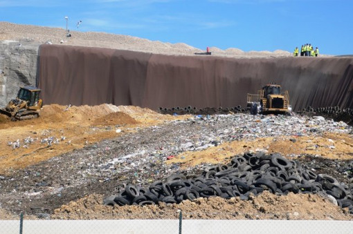 La décharge de la métropole de Montpellier à Castries en juin 2009 (photo : ACIDC)